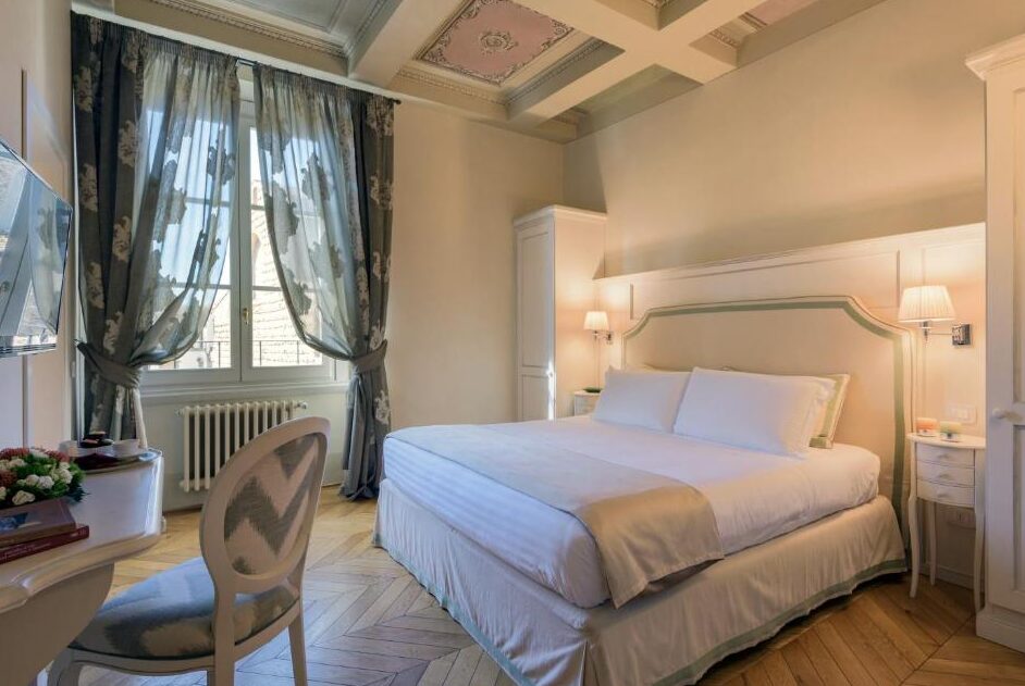 How to Make the Most of Your Hotel Rewards Points